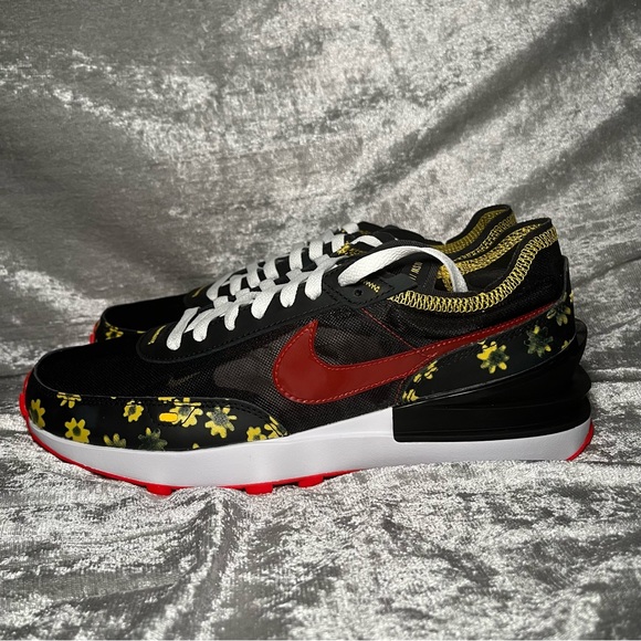 NEW Nike Waffle One Men’s 9.5 Black/Habanero Red DQ7637-001 Low Top Running Shoe - Picture 6 of 8